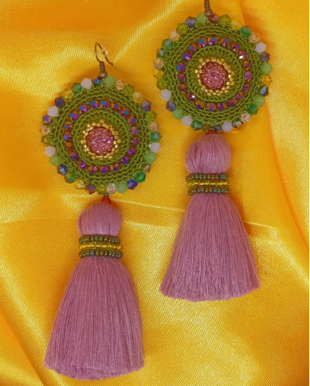 Háčkované  dizajnové náušnice "Lotosový zázrak"